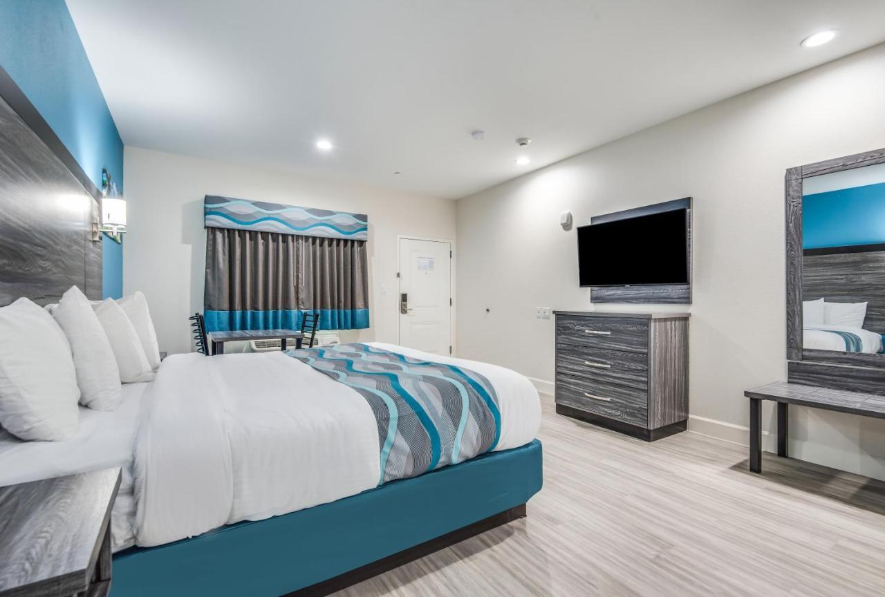 Americas Best Value Inn & Suites Houston At Hwy 6 מראה חיצוני תמונה