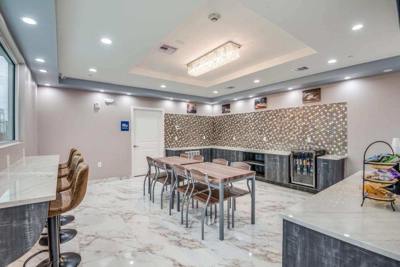 Barker Americas Best Value Inn & Suites Houston At Hwy 6 מראה חיצוני תמונה