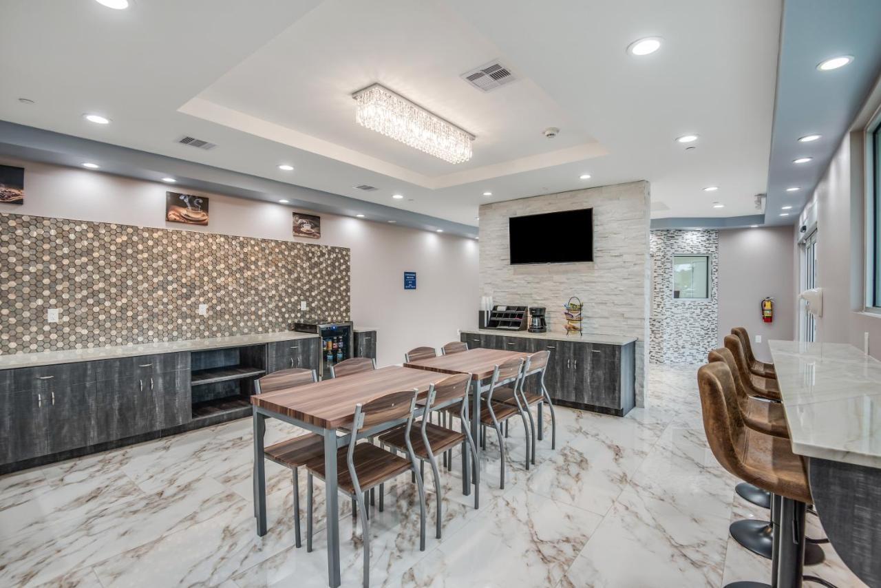 Barker Americas Best Value Inn & Suites Houston At Hwy 6 מראה חיצוני תמונה
